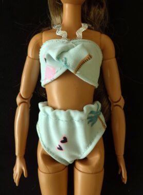 Helesinised bikiinid