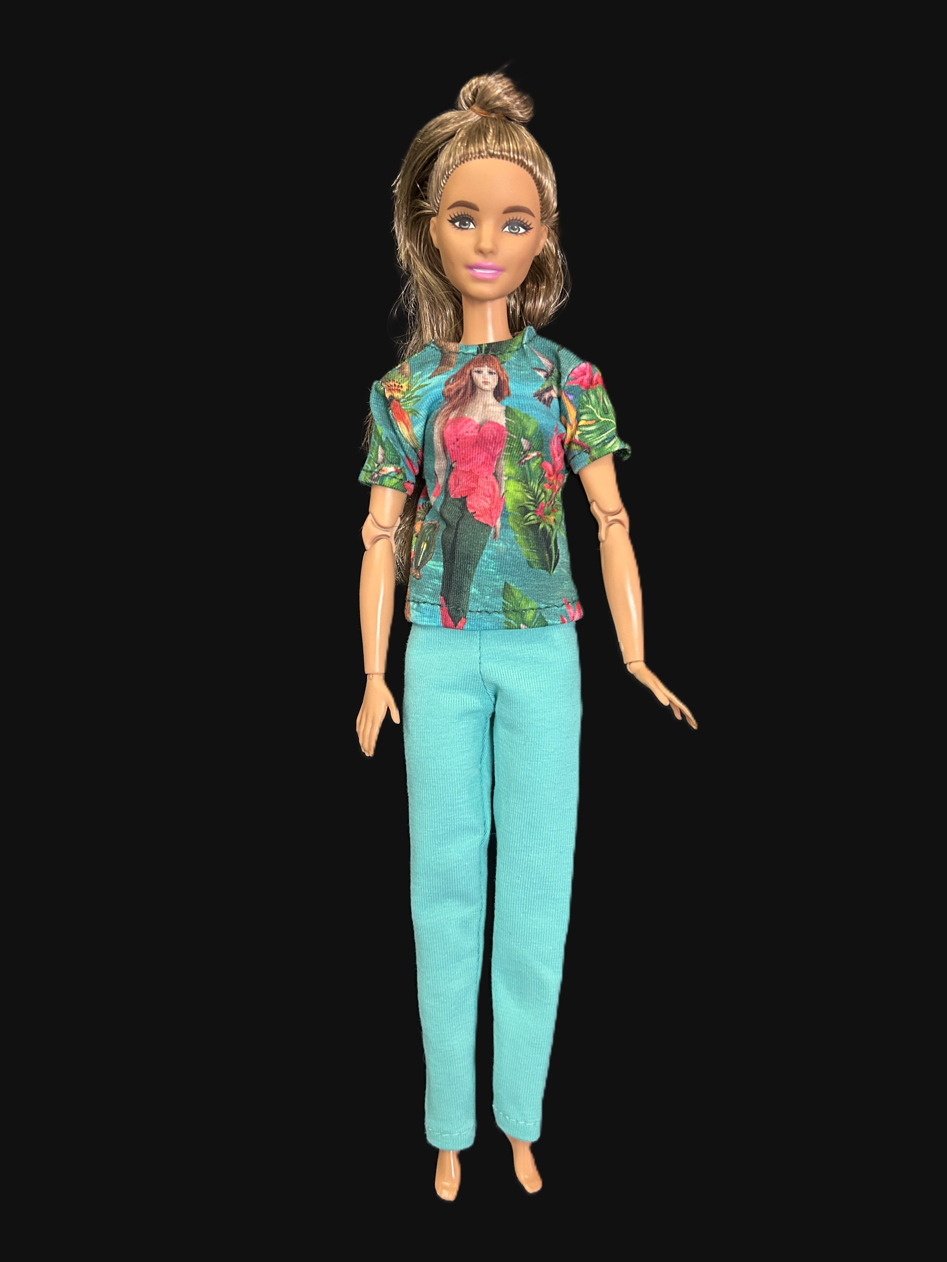 Tüdrukuga särk + rohelised retuusid